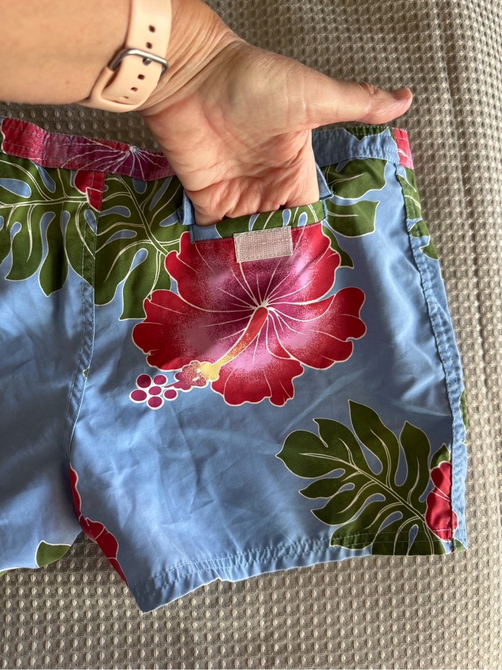 Roxy Light Blue, Red & Green Floral Swim Shorts Youth Size 11 Board Summer - Picture 9 of 9